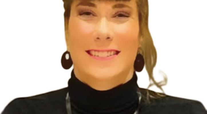 headshot of Susan Russell-Csanyi